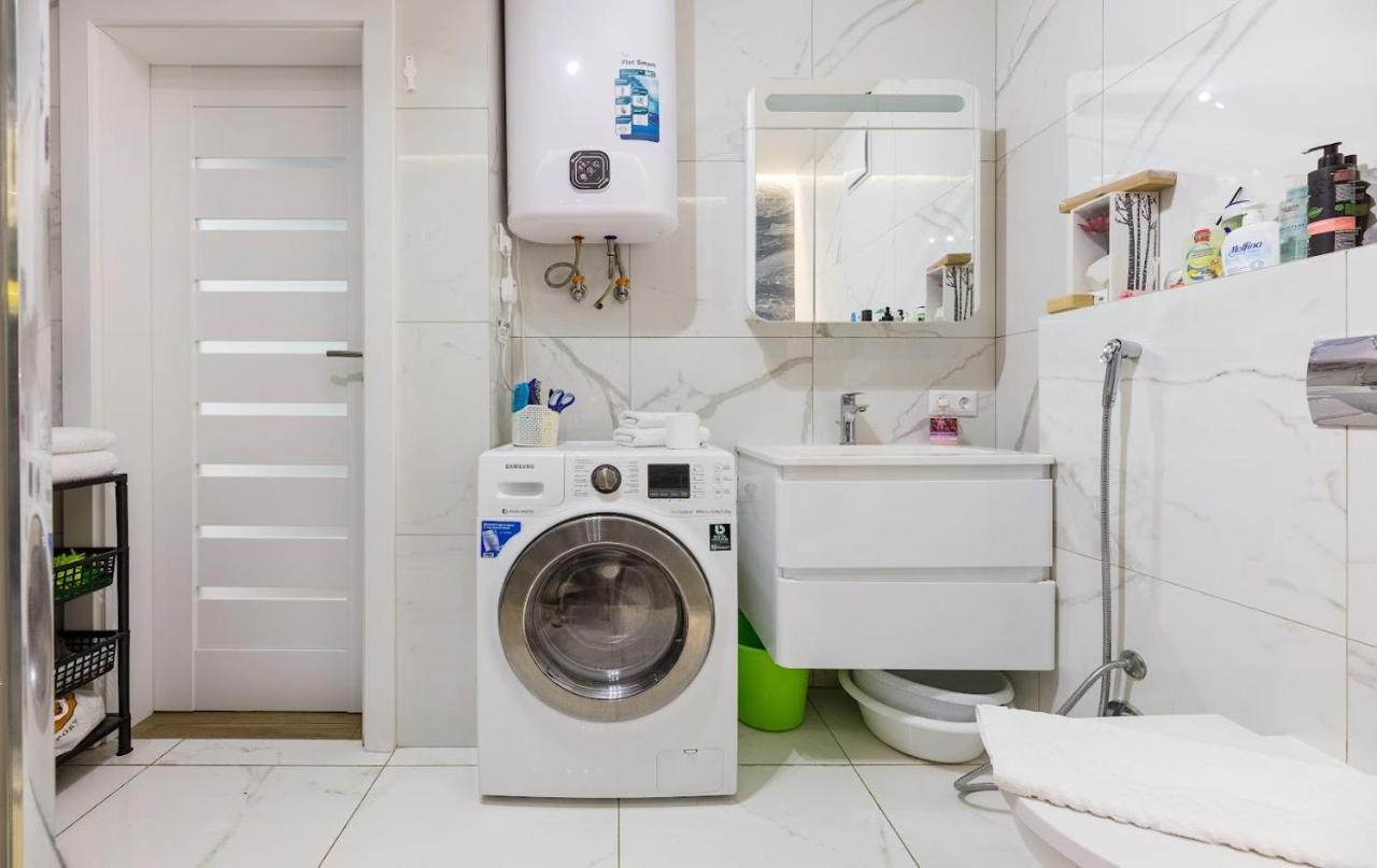 Квартира У Будинку З Власним Бомбосховищем Біля Жд Вокзалу 50 М2 Apartment Kiev Luaran gambar